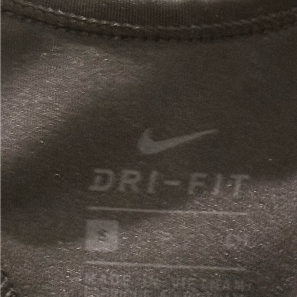 NIKE Sports Bra - Picture 3 of 3